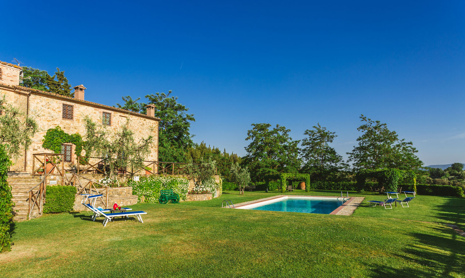 Agriturismo La Querce | Ormanni azienda vinicola storica immersa nelle ...